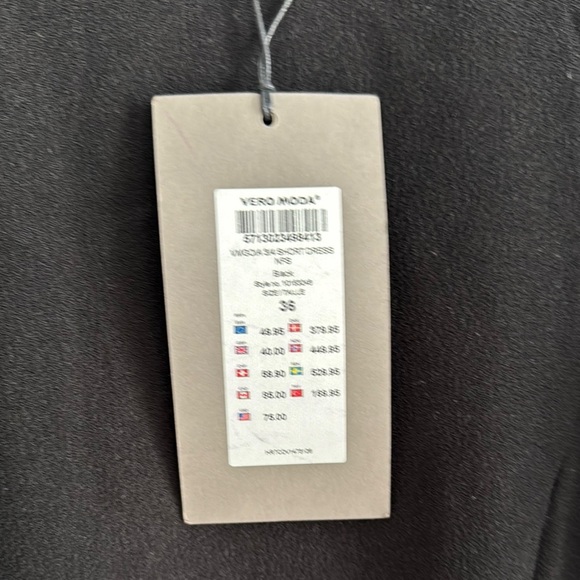 VERO MODA l NWT Medium Elegant Black Dress - Picture 2 of 7